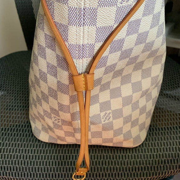 Authentic Louis Vuitton Neverfull GM Damier - Picture 3 of 12